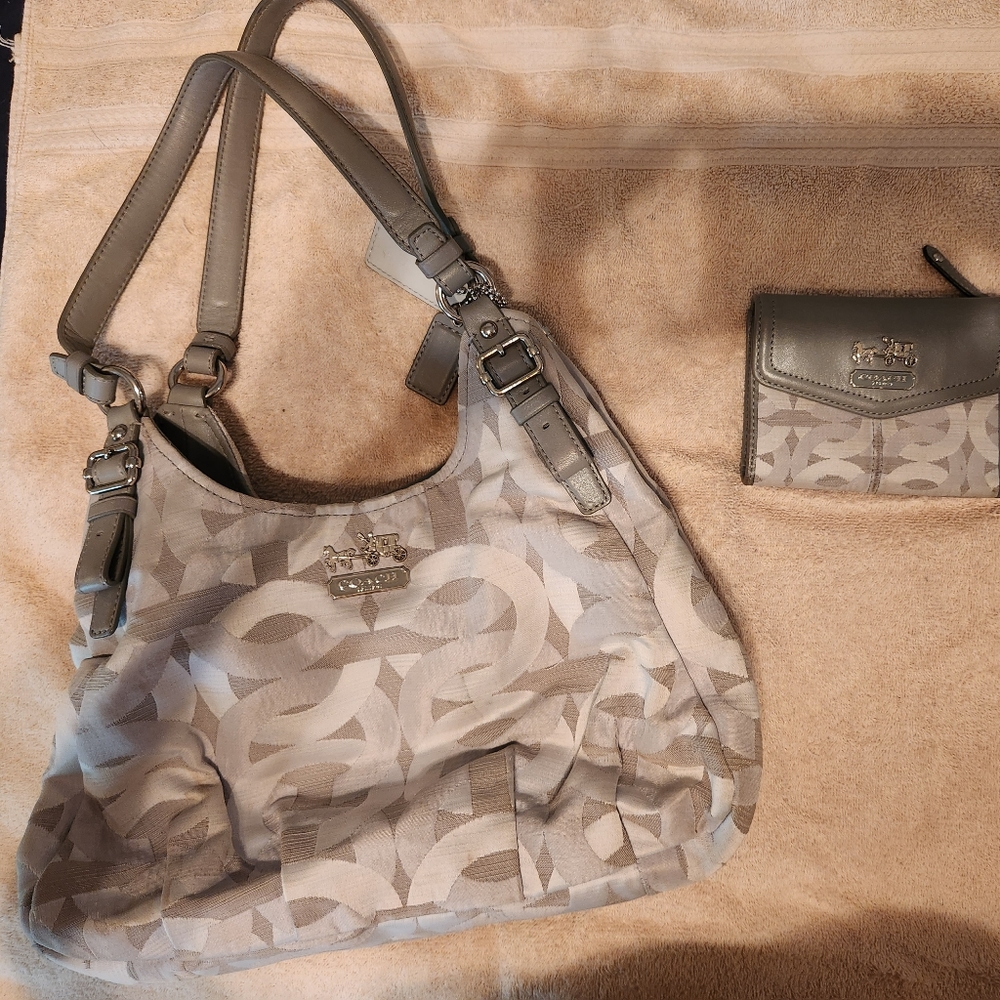 Coach purse and wallet